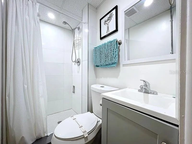 GUEST BATHROOM