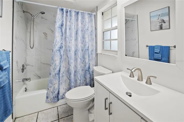 Convenient 2nd Bath