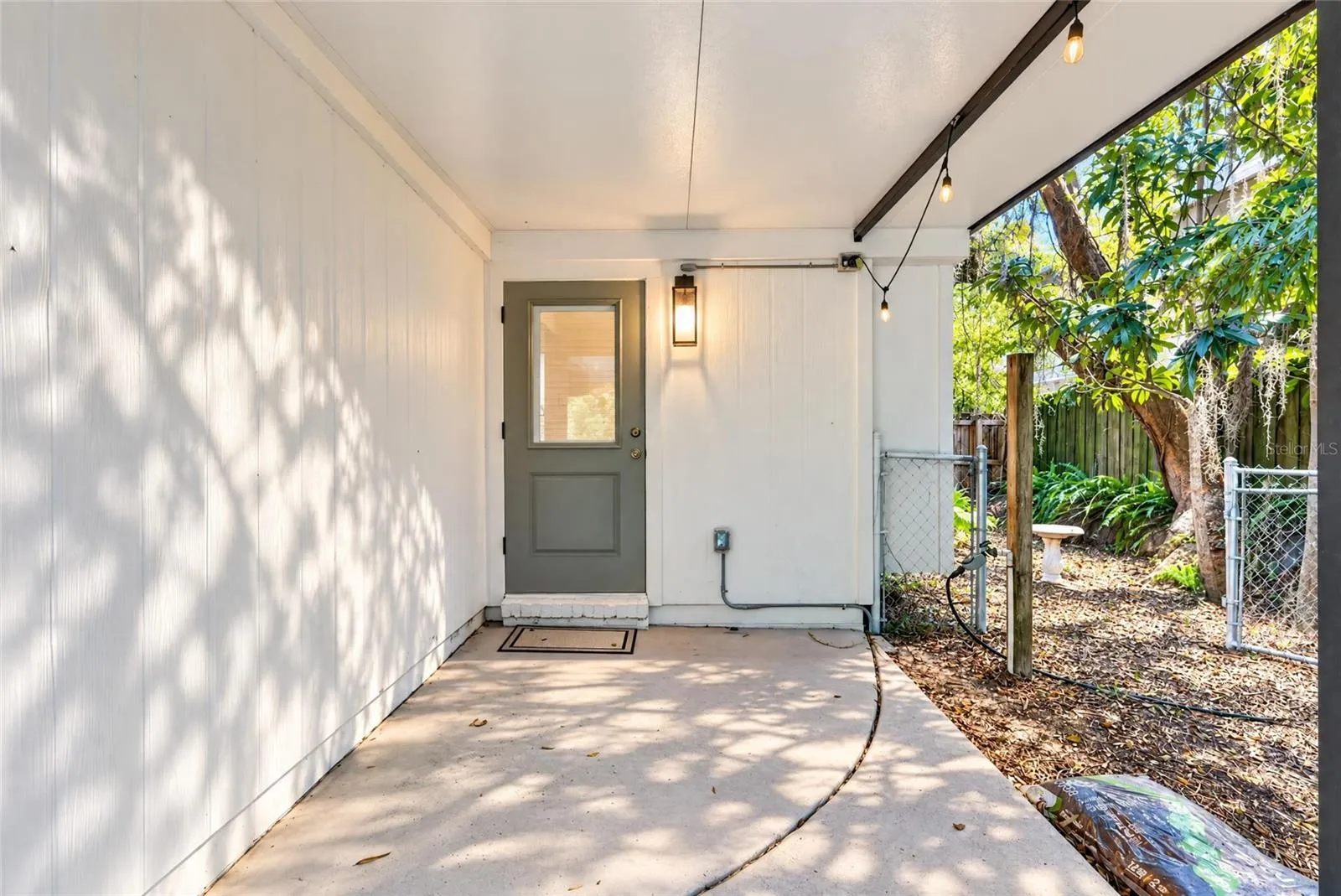 Grilling Area into Breakfast Nook
