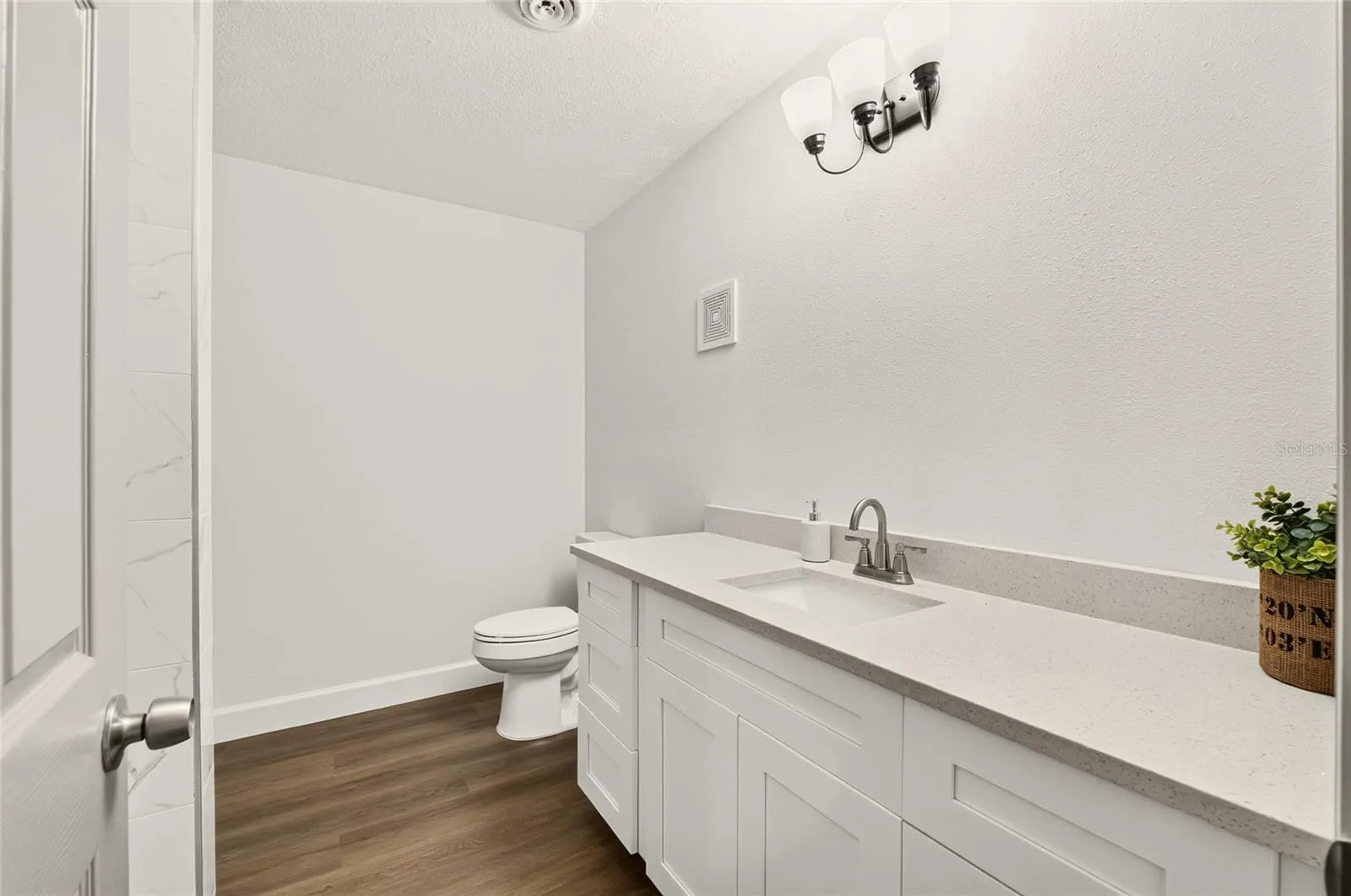 Upstairs Bathroom