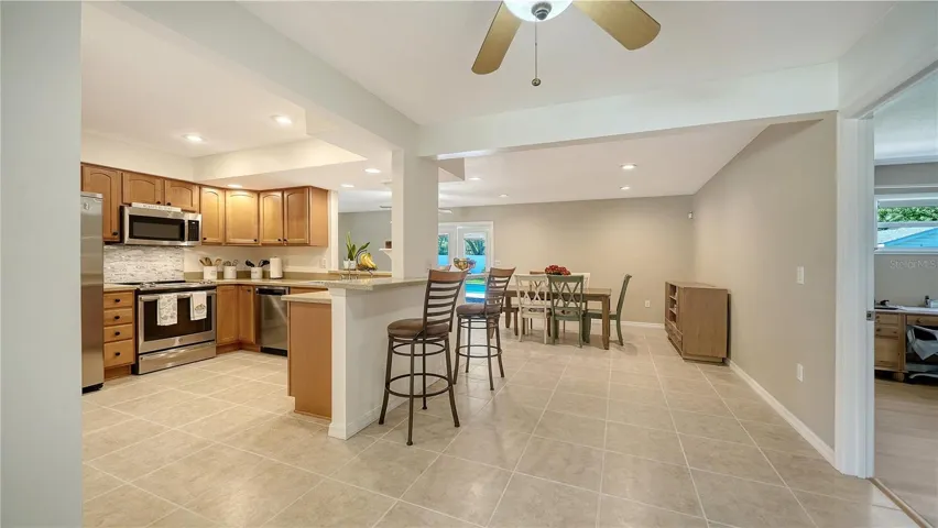 Kitchen & Dining Room