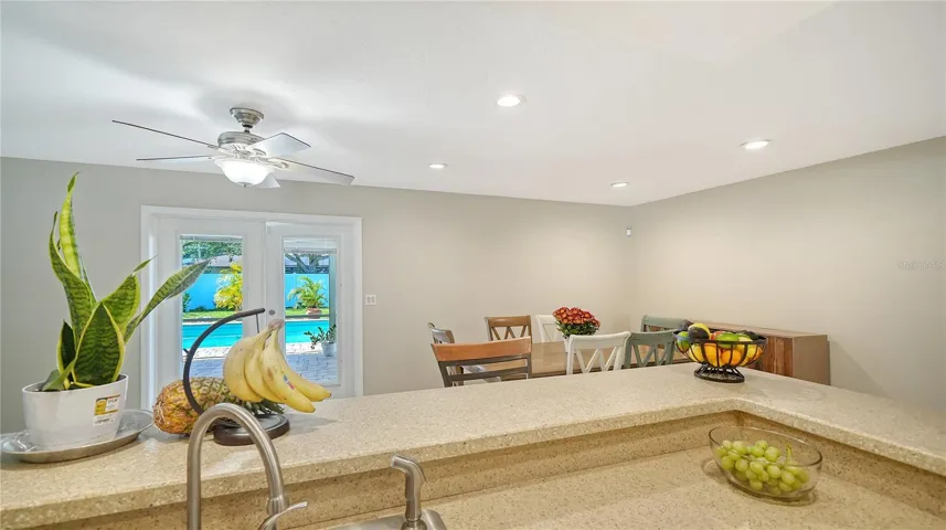 Kitchen Bar Eating Area