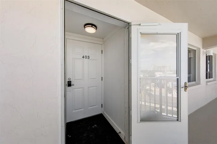 Front door/entry