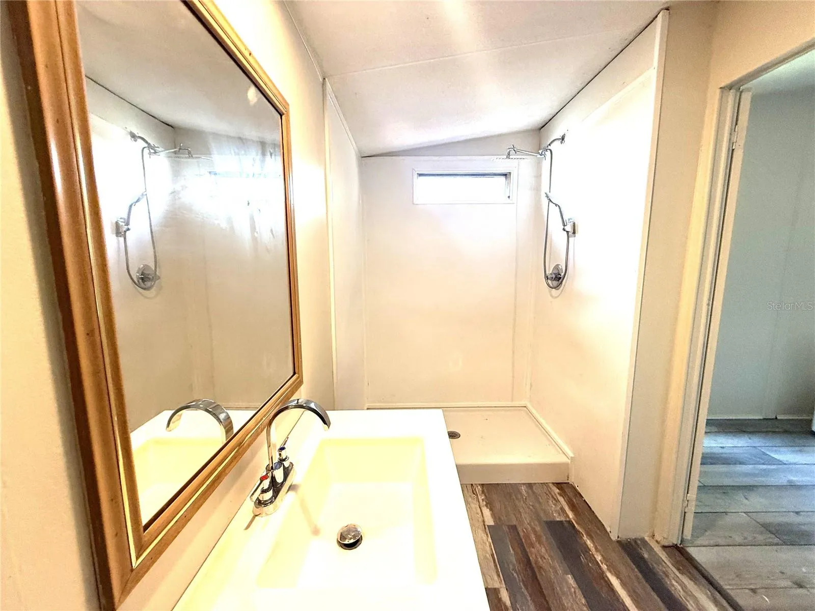 Owners bathroom