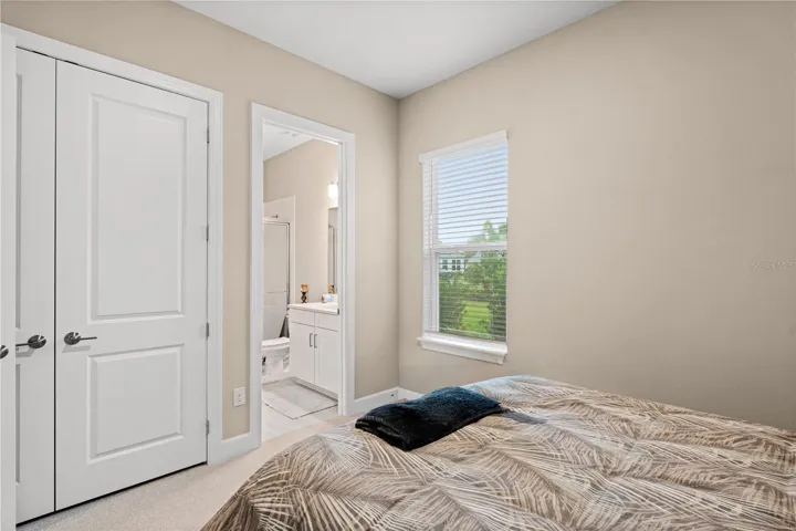 Guest Bedroom w/Ensuite Bath