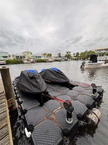 JET SKI