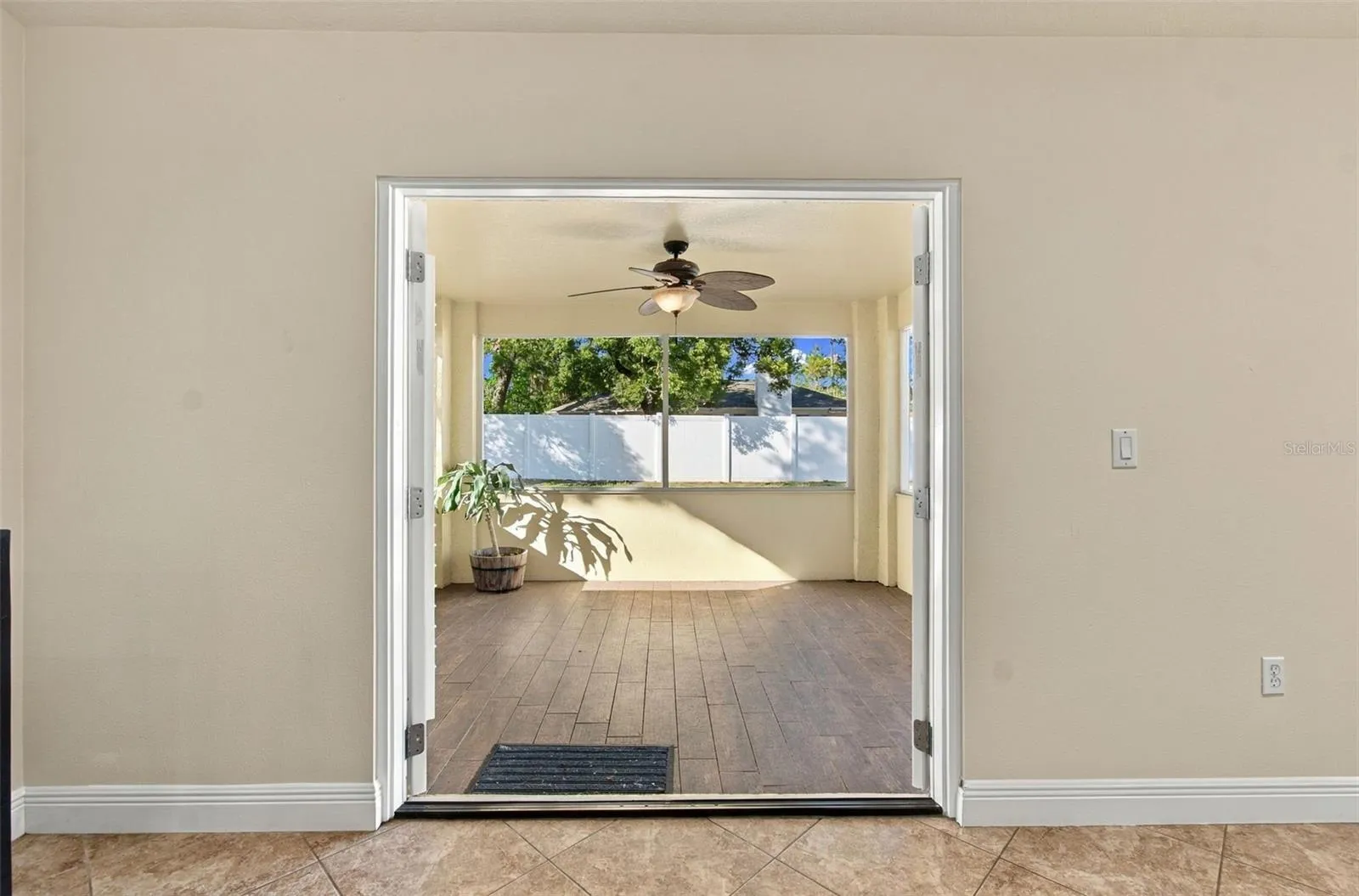 Screened-In Lanai