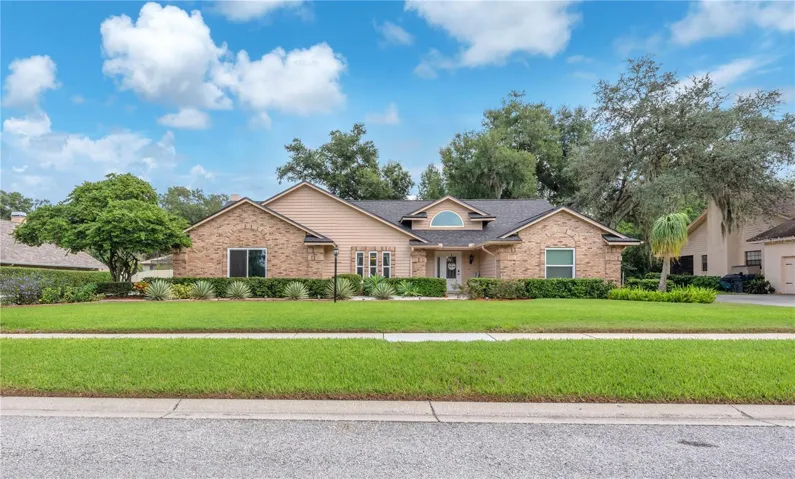 Come discover the comfort, character, and Florida lifestyle waiting for you.