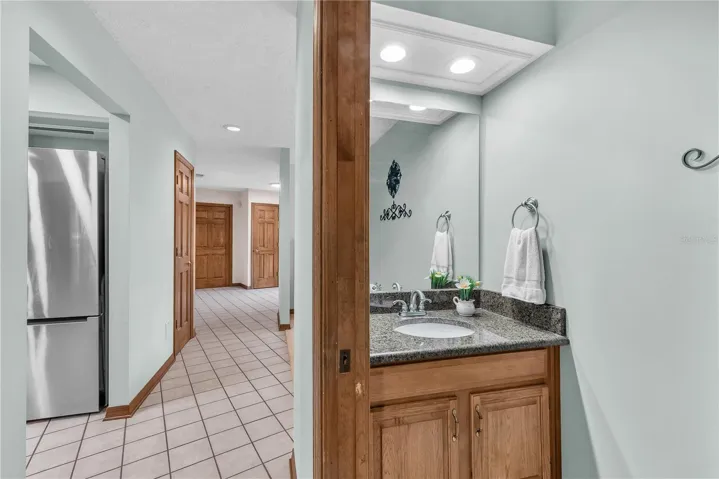 There is also a convenient Powder bath for guests.