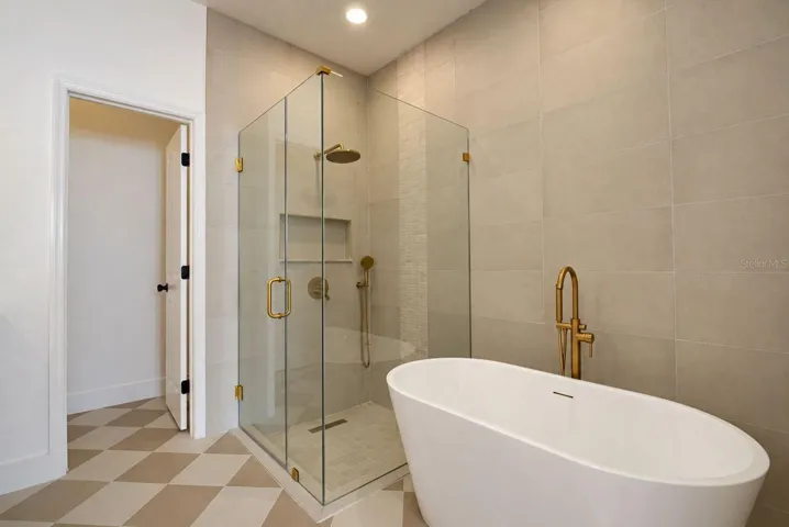 Main Bathroom