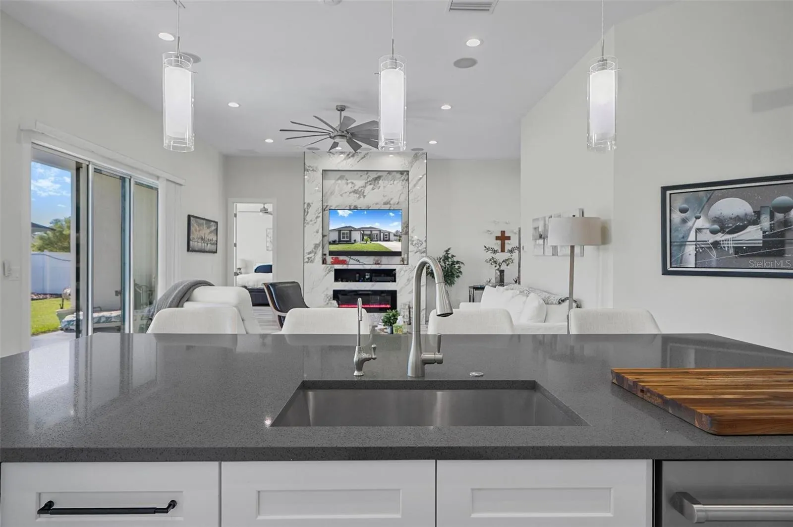 FULLY OPEN TO LIVING AREA AND DINING AREA