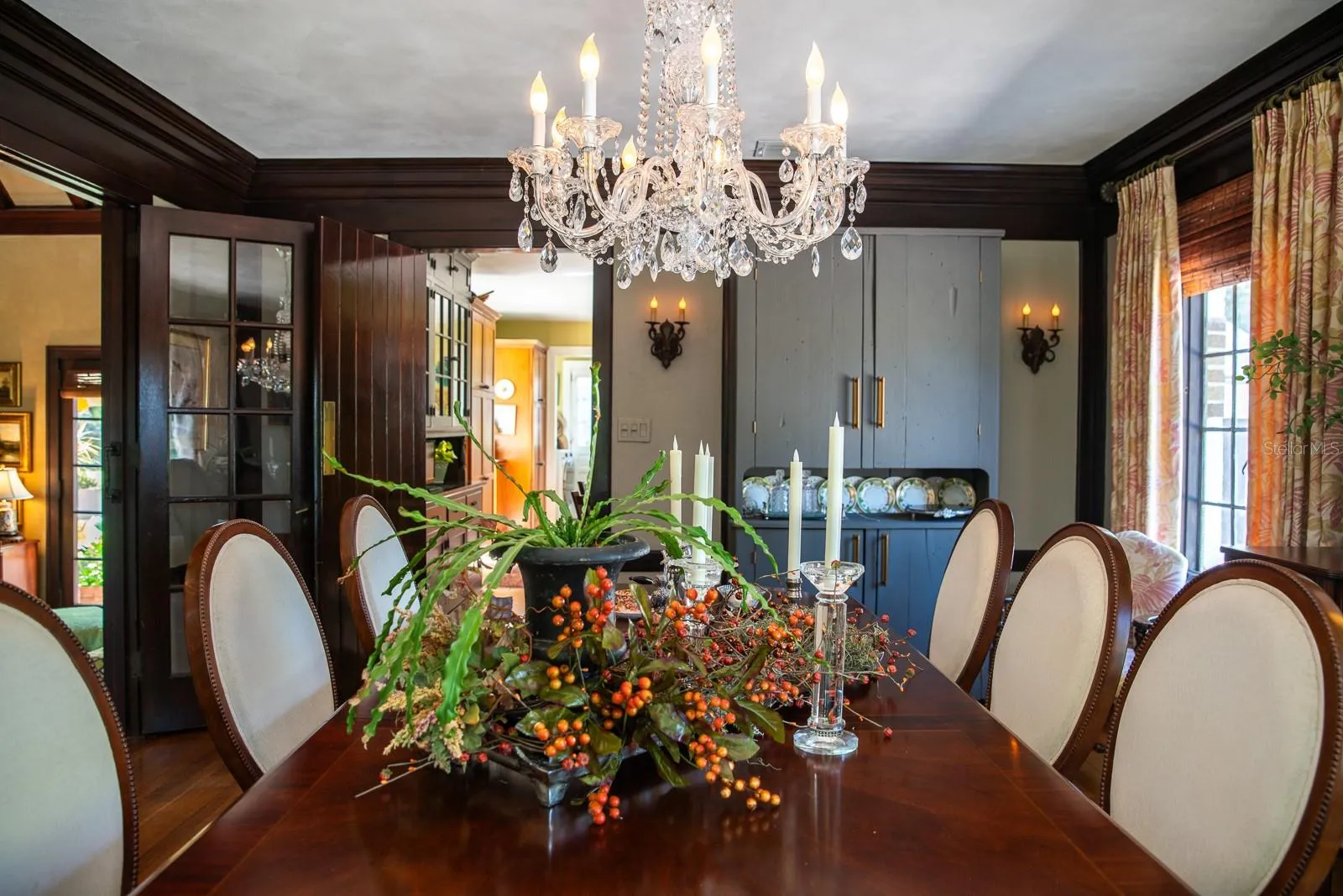Formal dining room and doorway to kitchen.