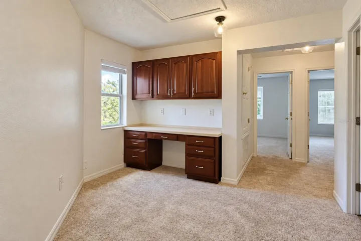 LOFT-OFFICE