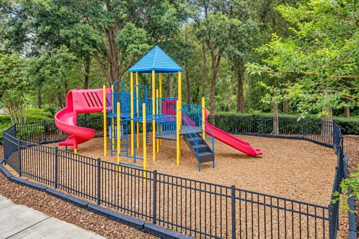 COMMUNITY PLAYGROUND