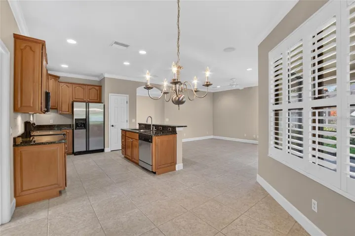 Bistro/Kitchen/family room