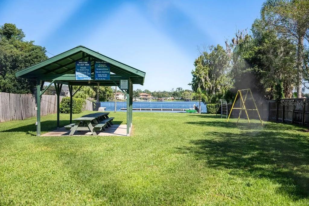 Community Beach/Pavillion/Playground