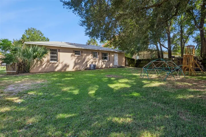 Spacious backyard
