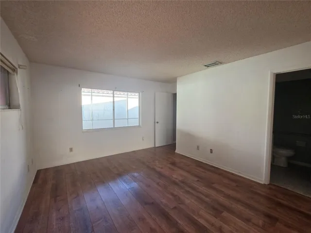 Primary bed