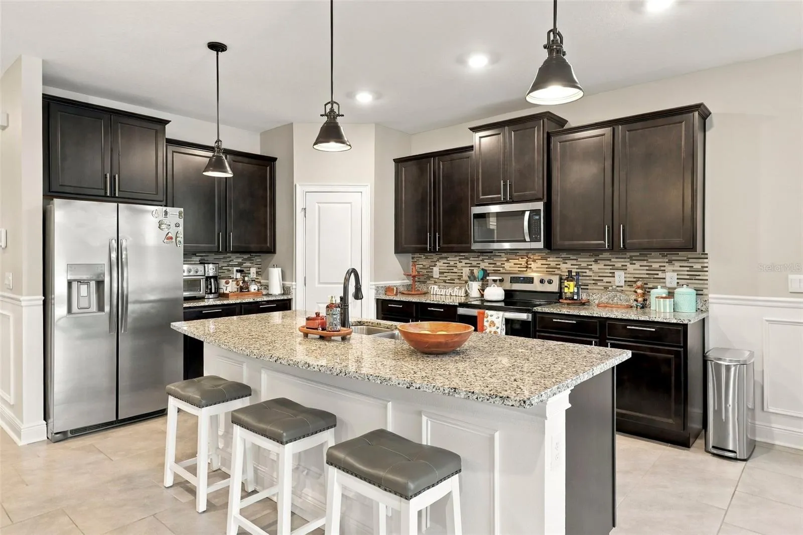 Spacious Kitchen with Ample Cabinetry and Counter Space