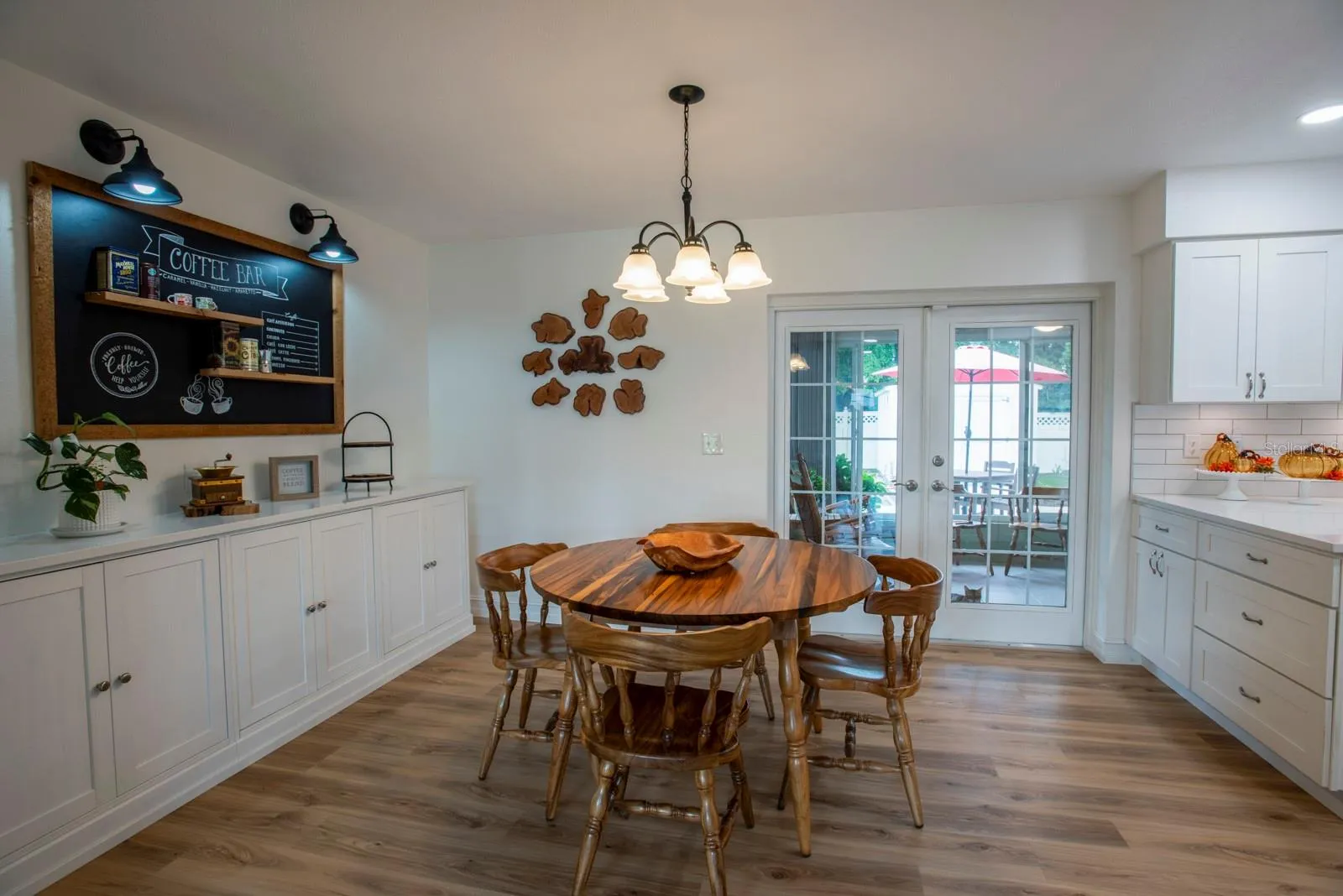 Breakfast Nook