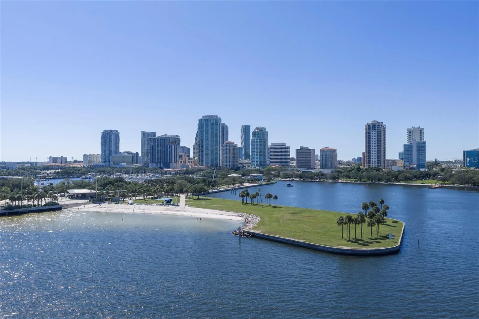 Downtown St Pete is Within Walking Distance