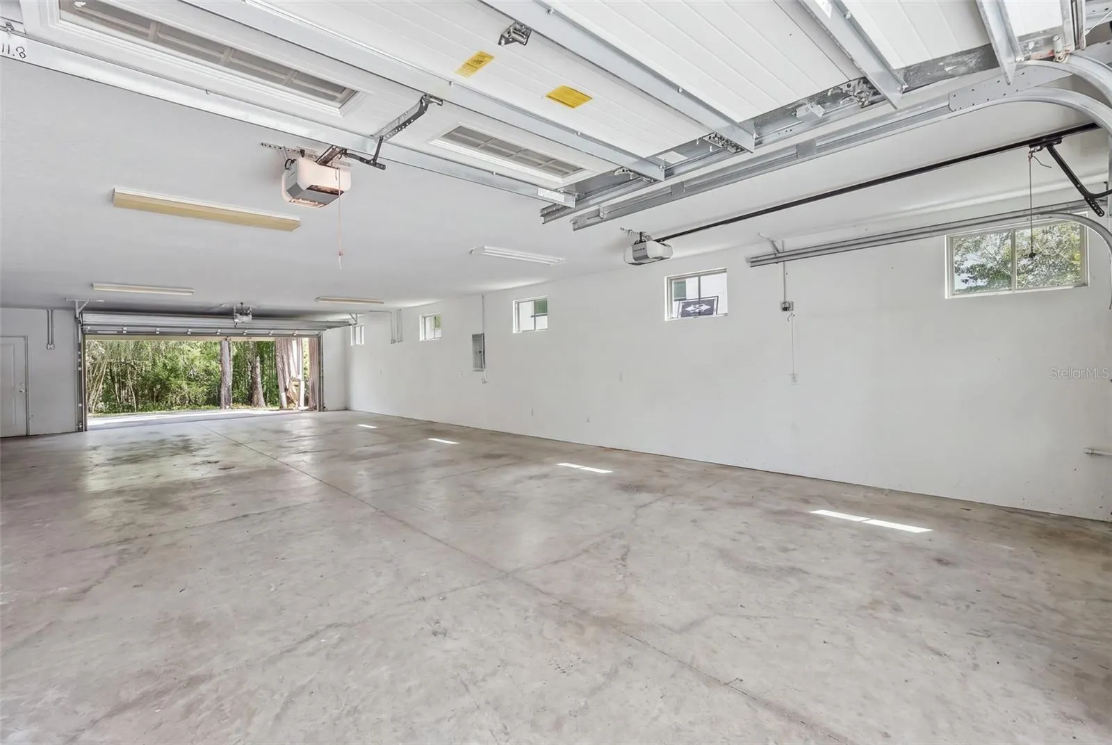 6 car garage