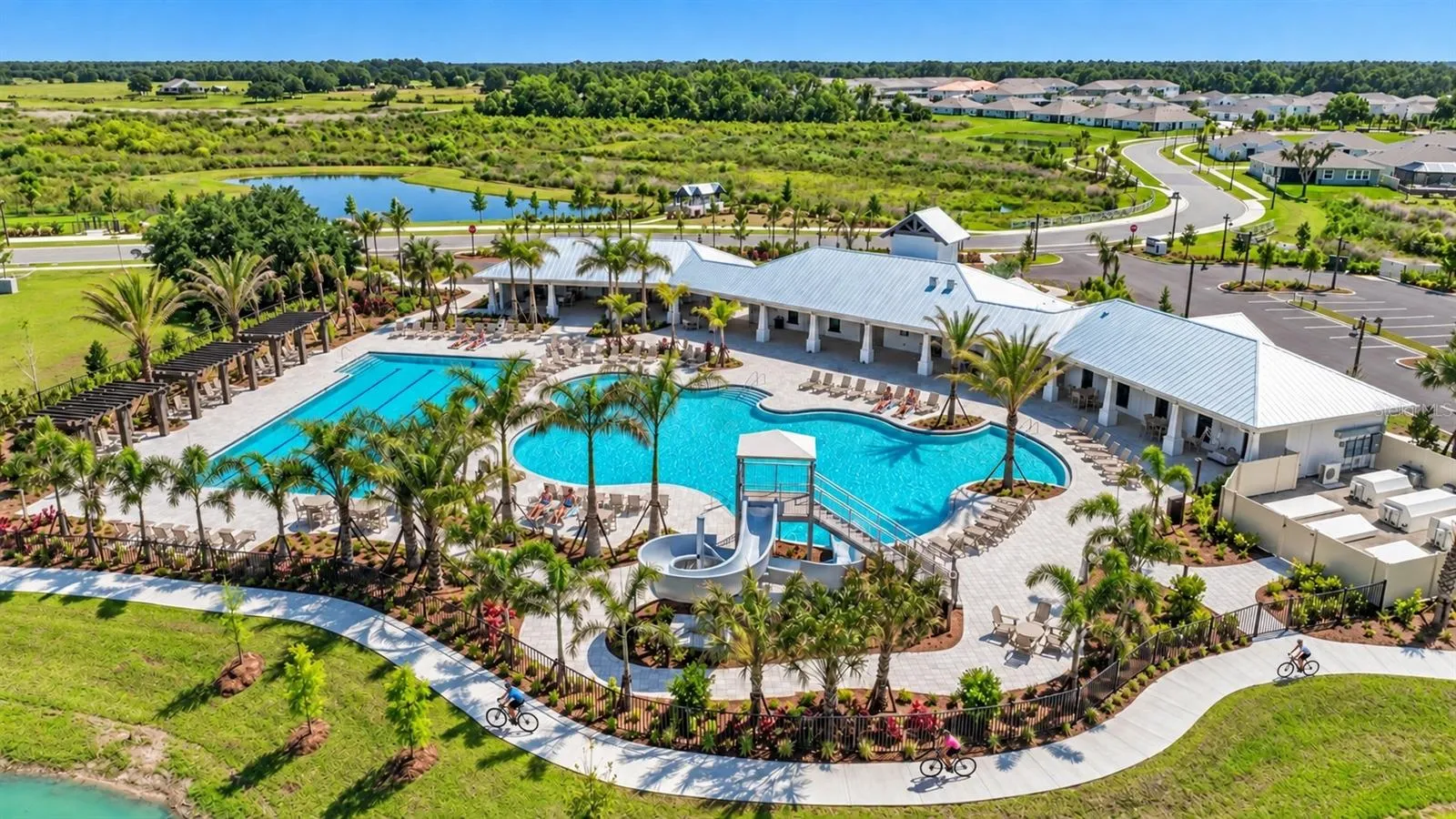 Amazing resort style pool