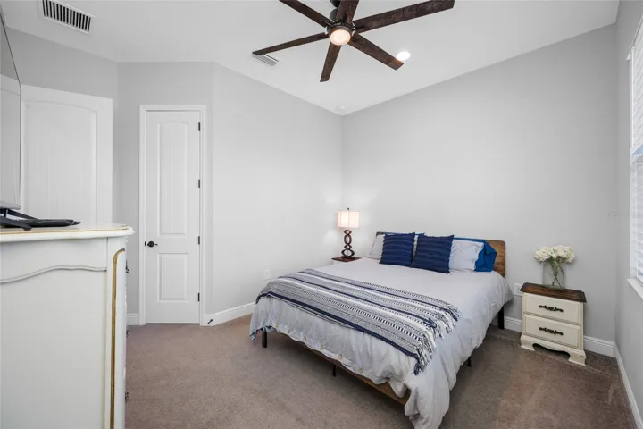 5 bedrooms + office + bonus room
