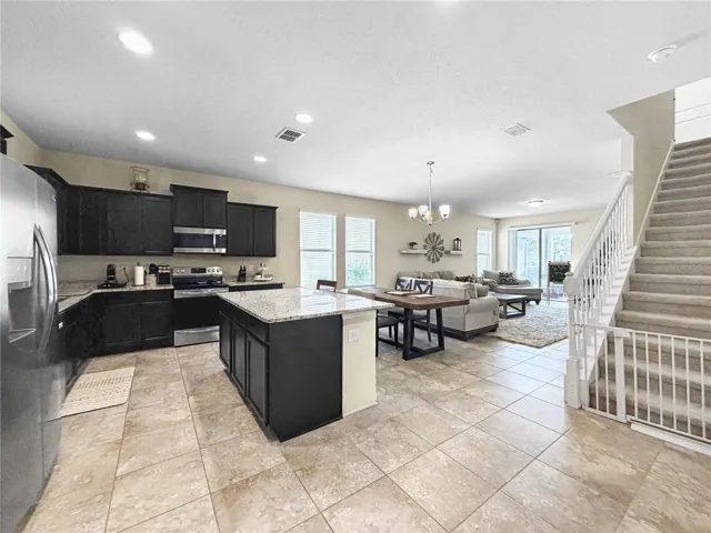 Kitchen/Dinnette/Dining/Family room