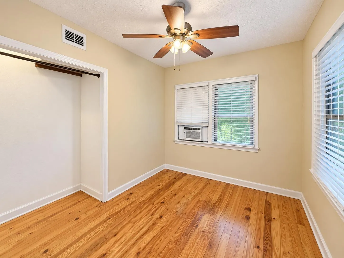 Front bedroom 1