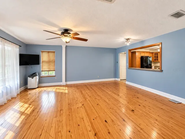 Living and dining area