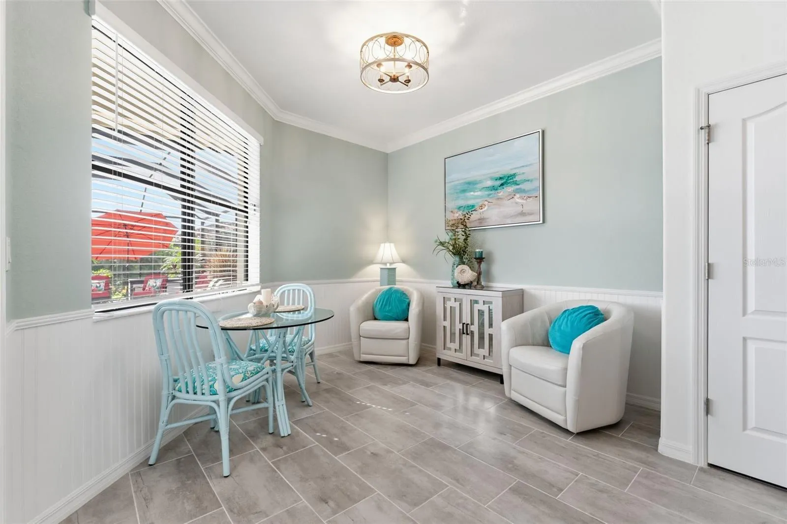 Charming nook for dining or reading