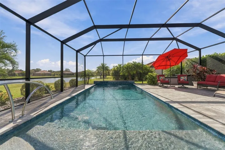 Unique schematic, the pool flows out vertically from the living room