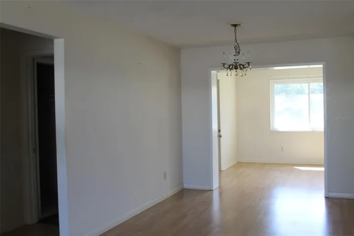 Dining Area Viewed from Living Rm