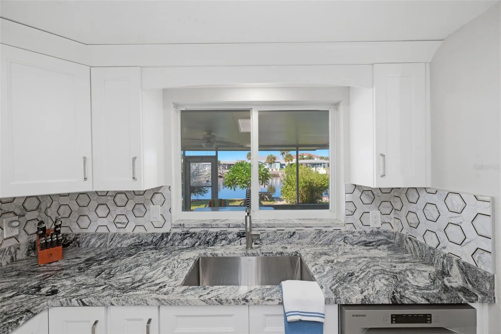 Water View | Pass through window