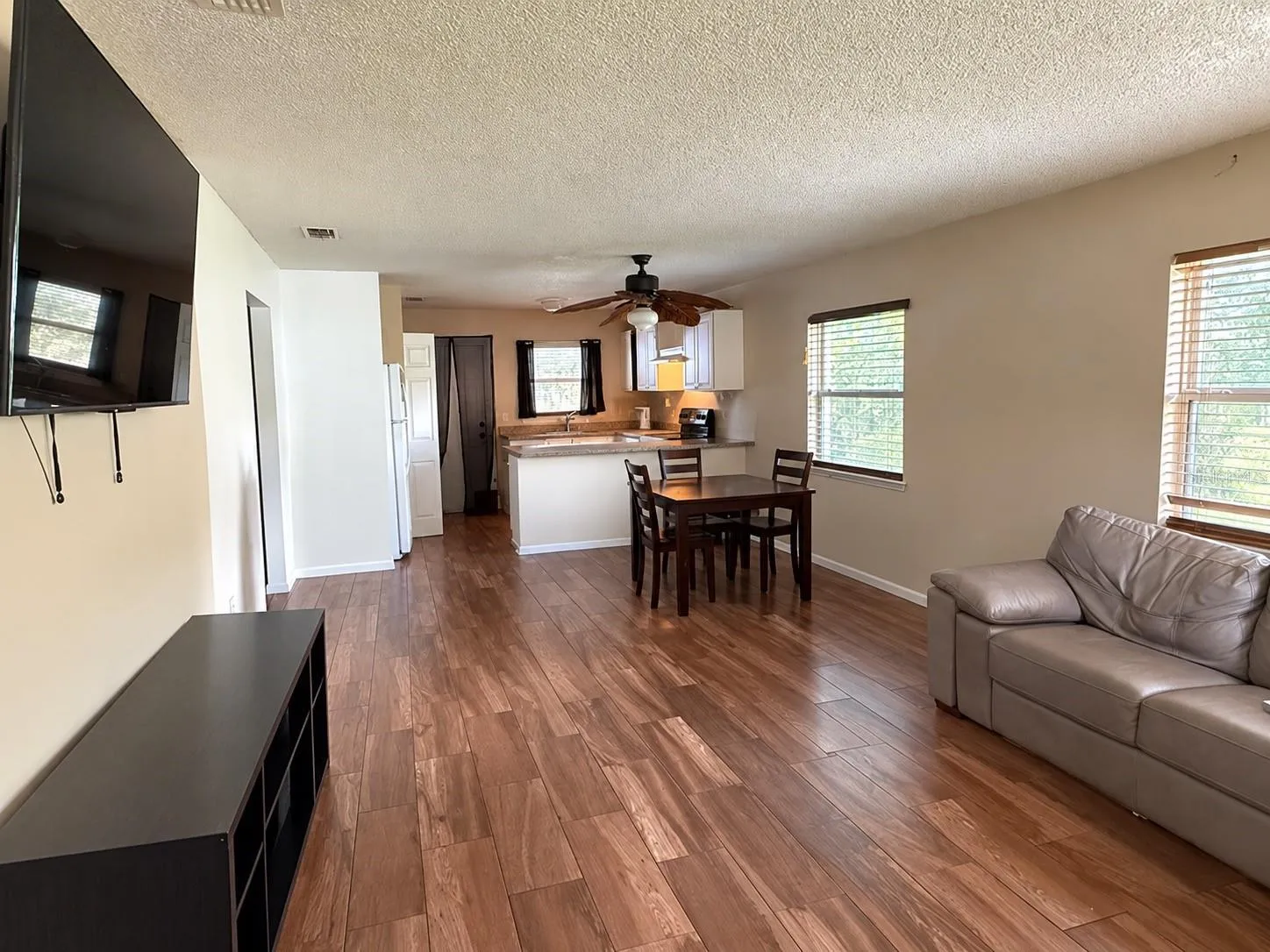 940 living room