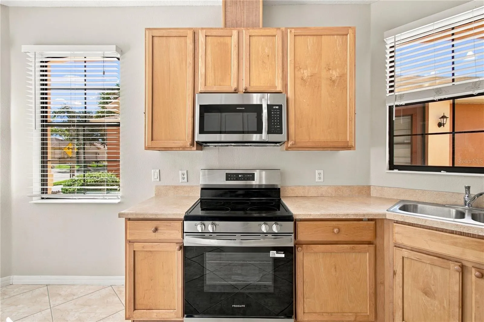 42 inch Maple Cabinets
