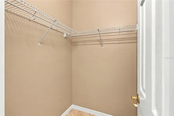 Walk-in Closet