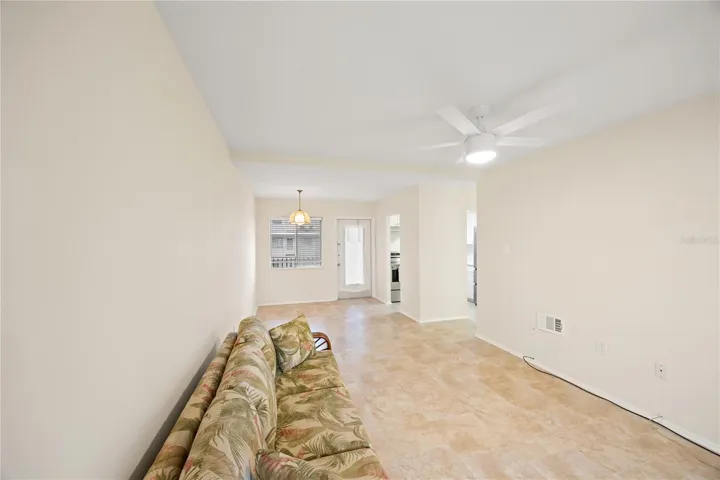 Living room/Dining room
