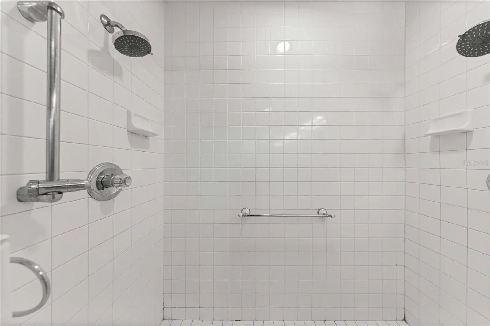 Double shower heads