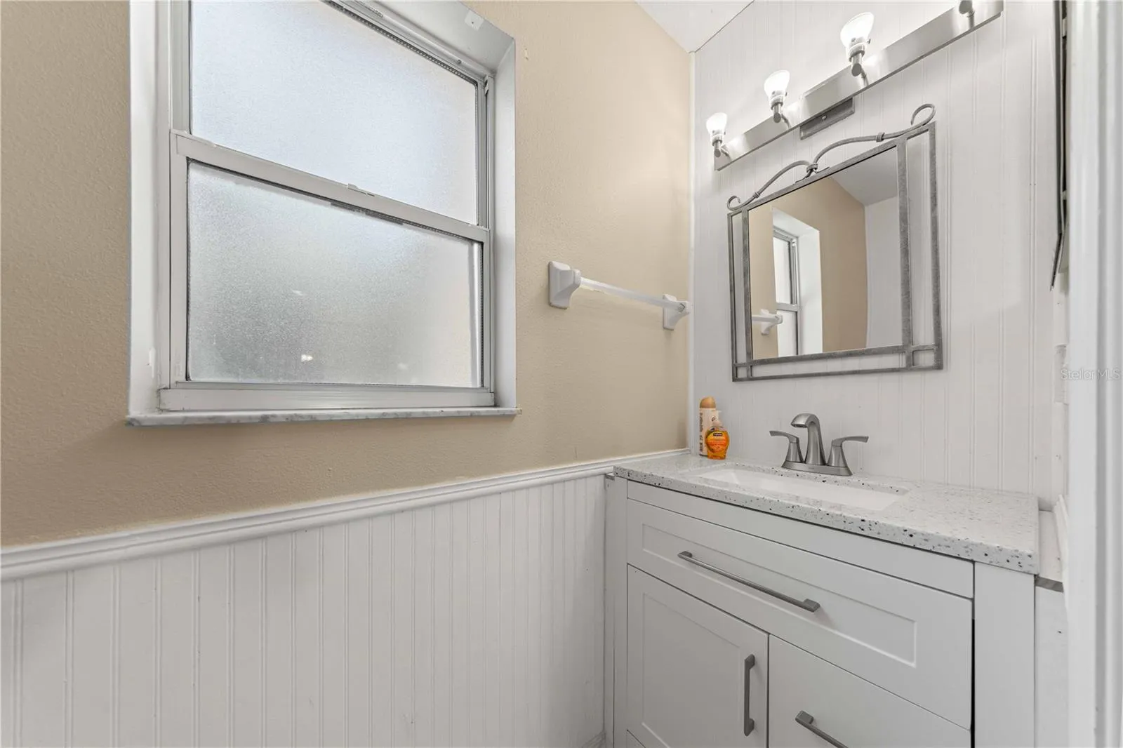 1/2 Bath
