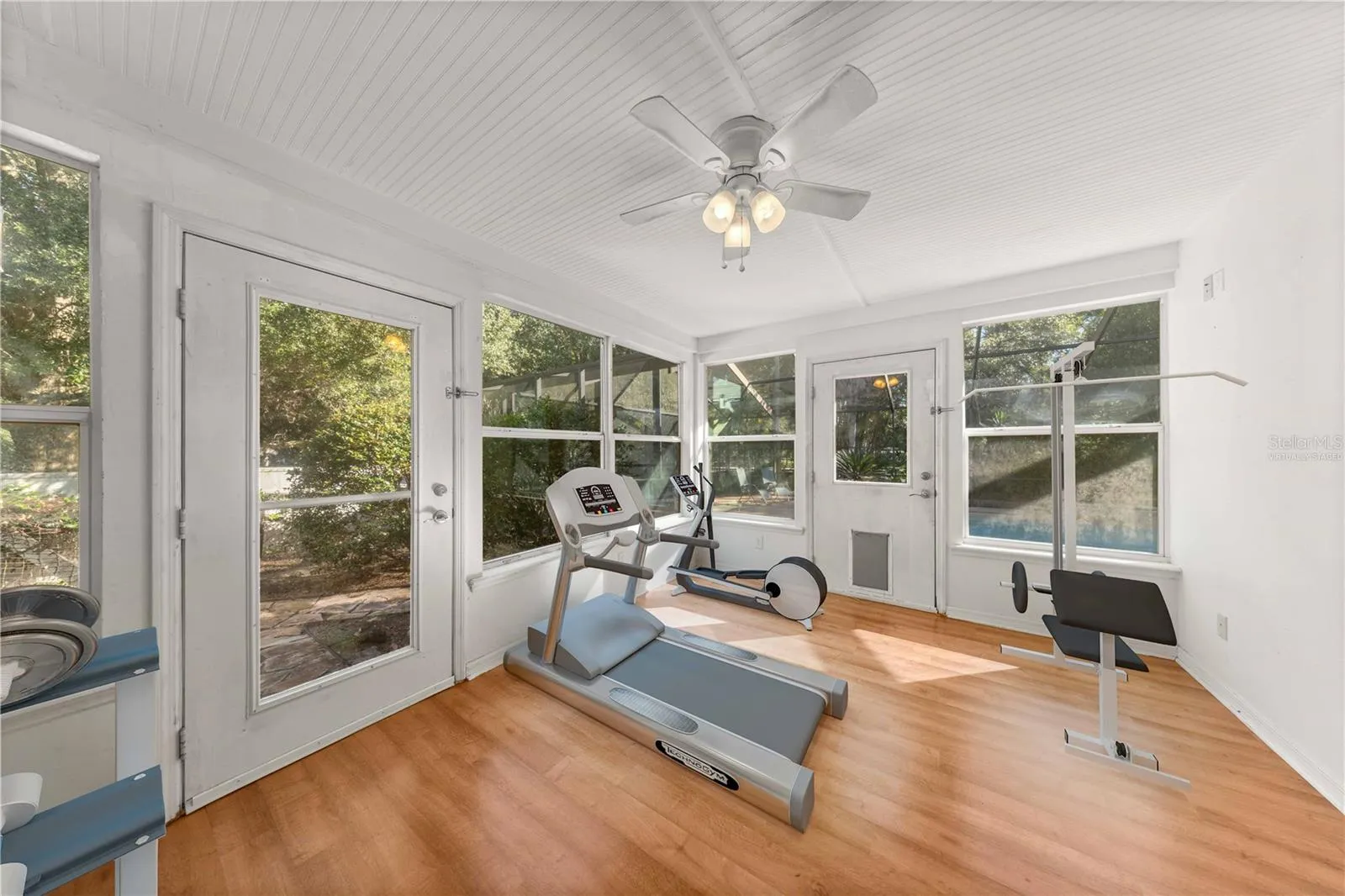 Virtually staged bonus room