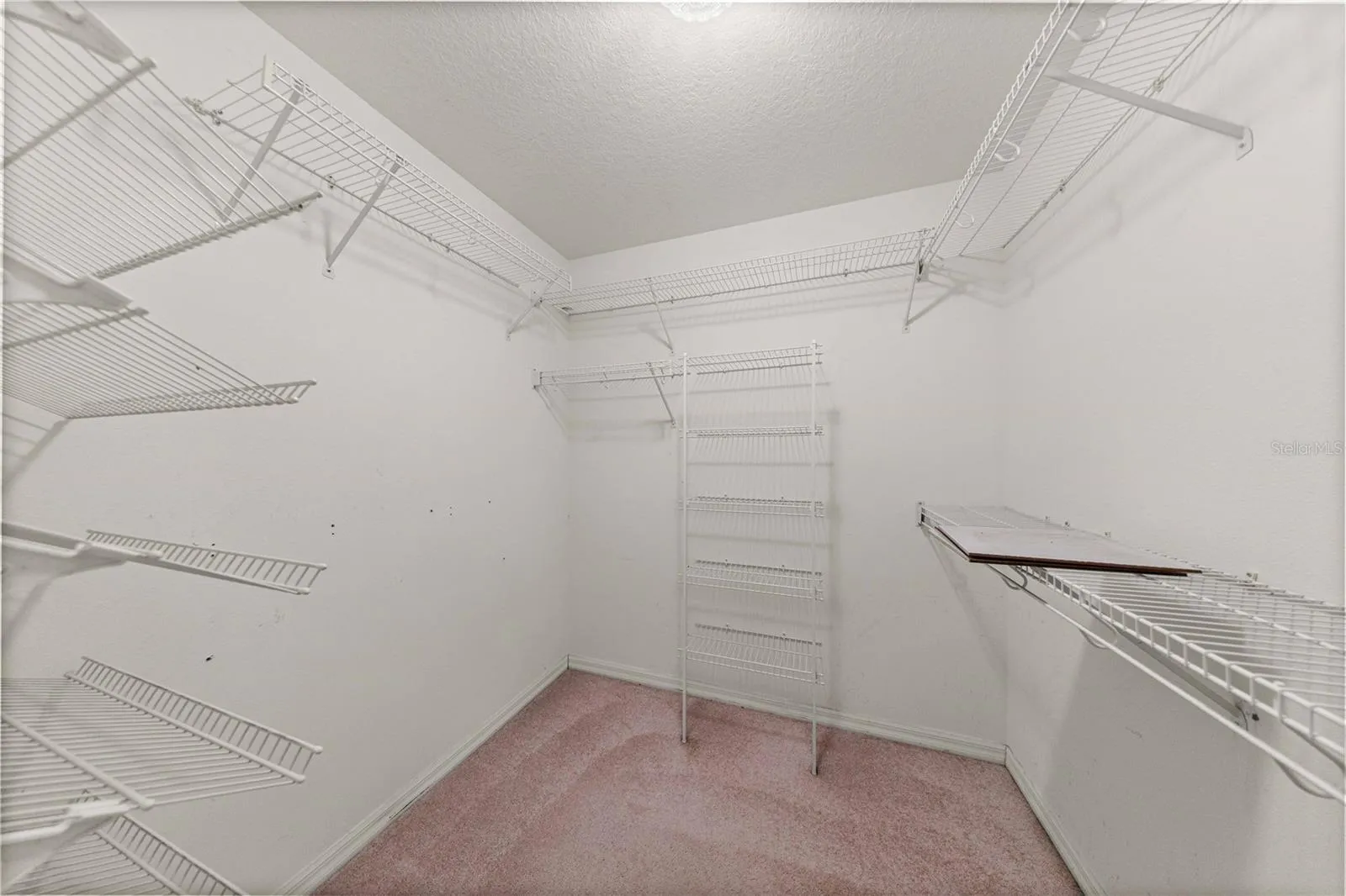 Walk in closet