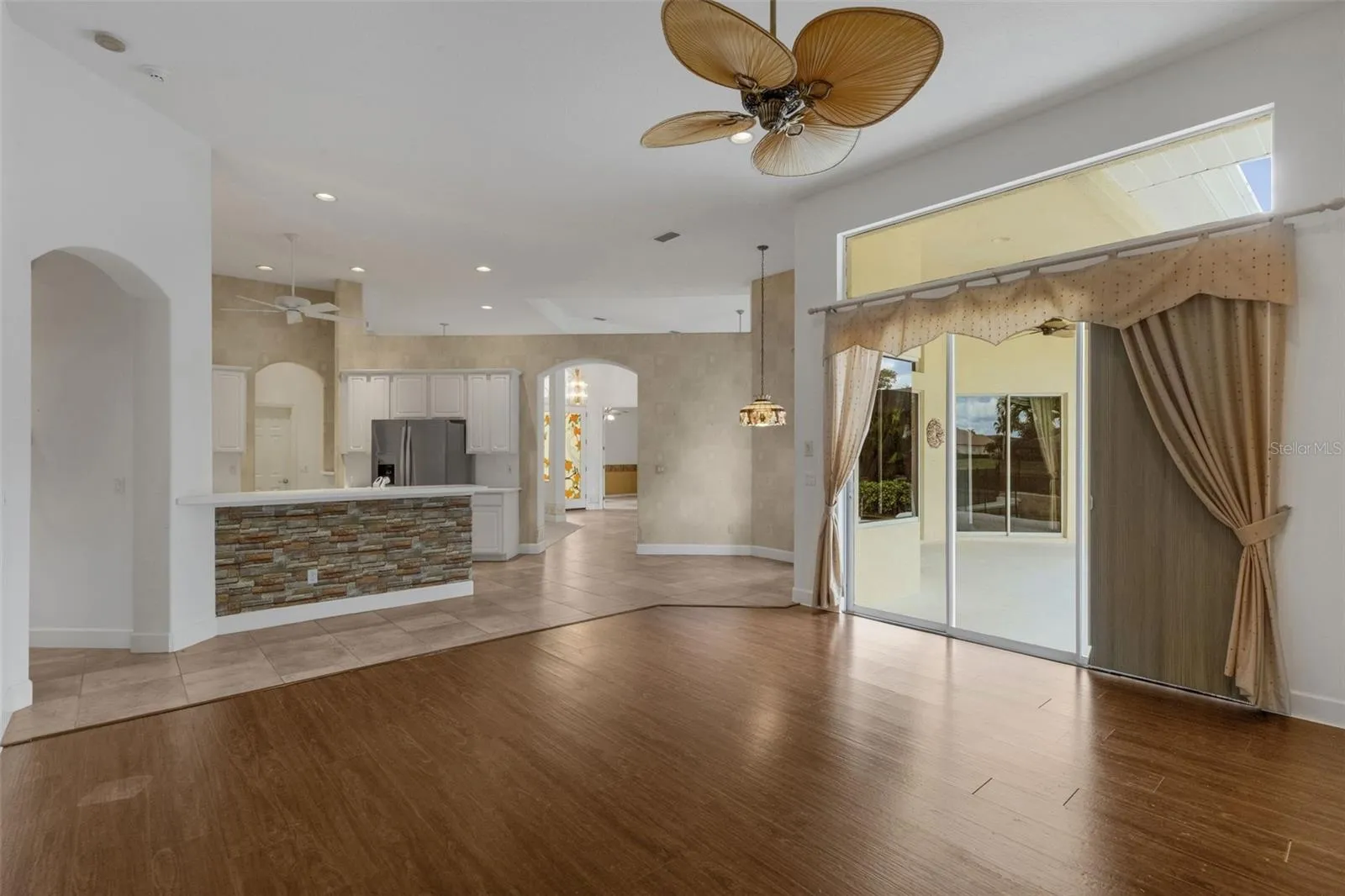 family room/kitchen