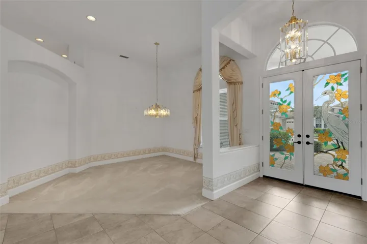 entry way/dining room