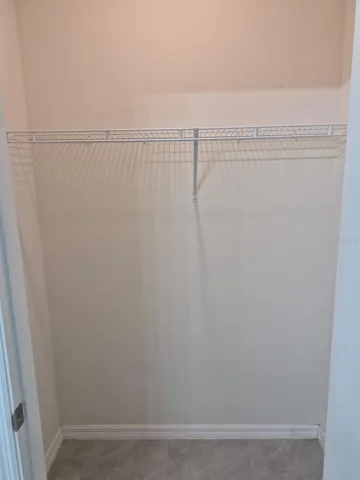 Walking Closet
