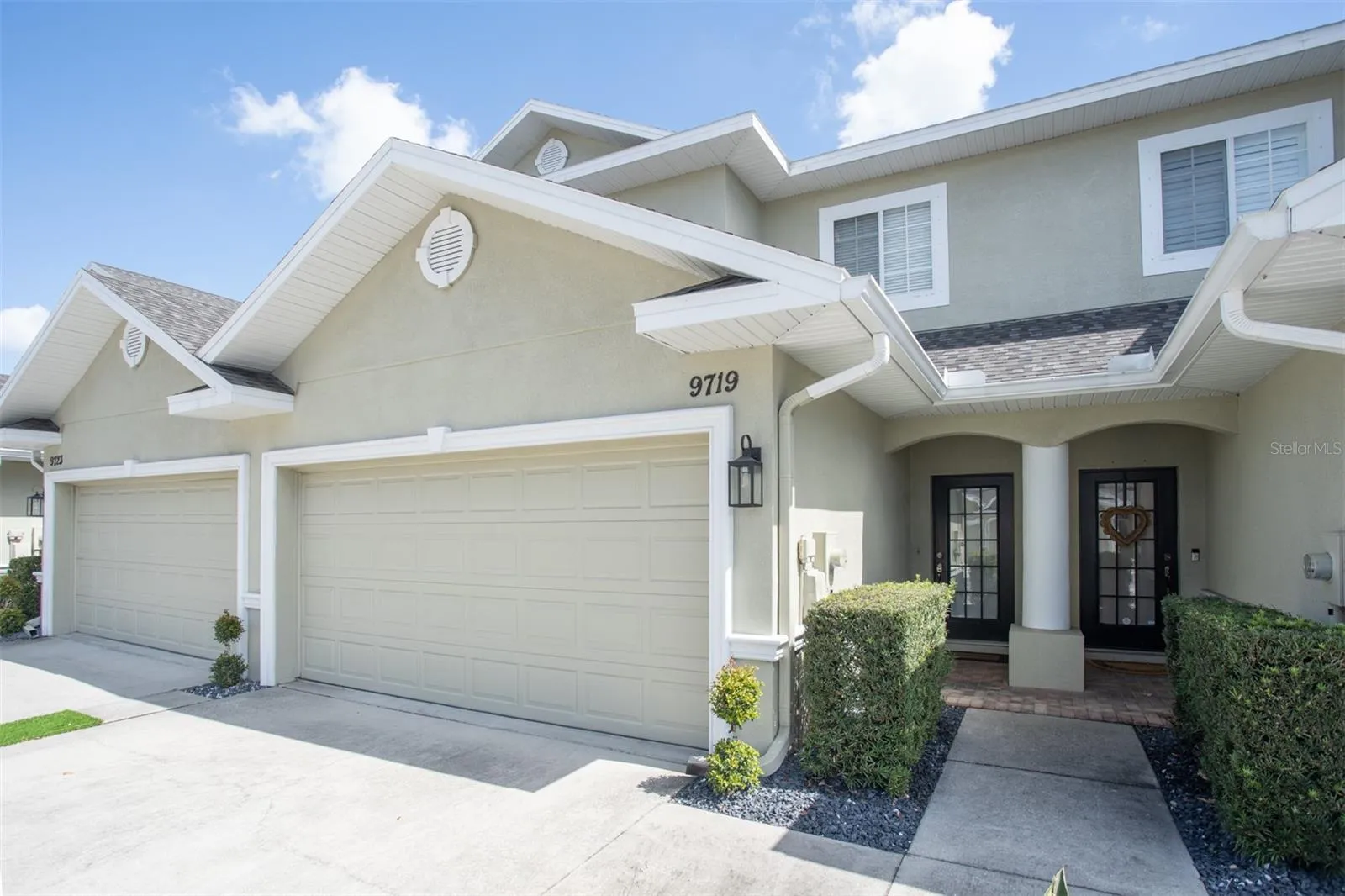 Nice 2 Car Garage w/Auto Opener!