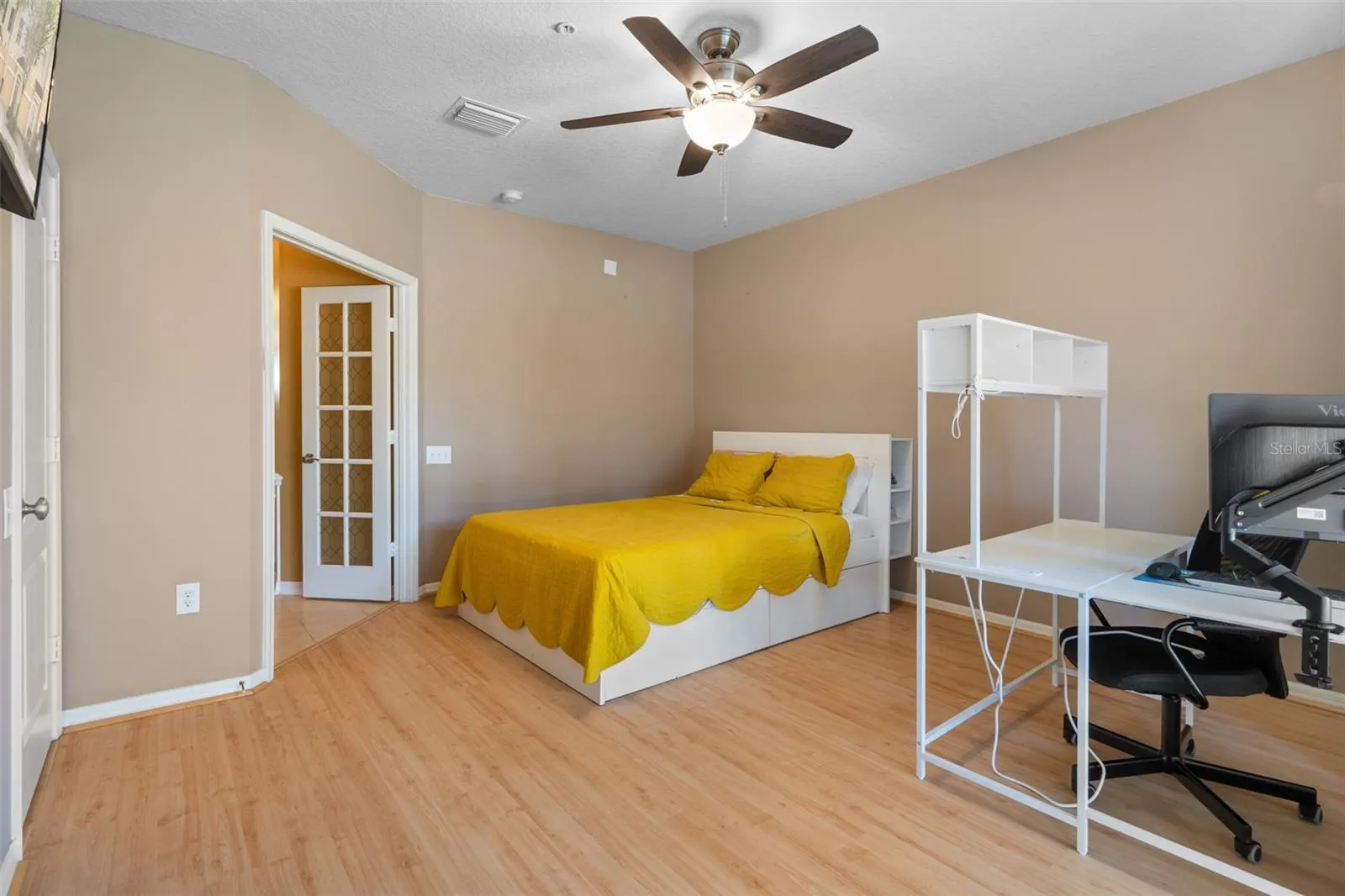 First-floor bedroom - reverse view