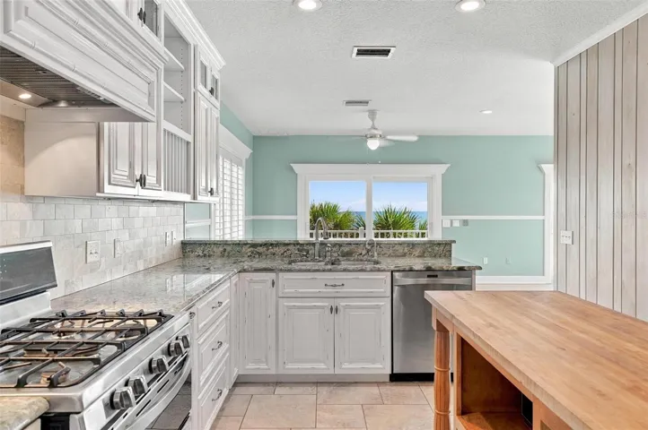 ocean view from the sink