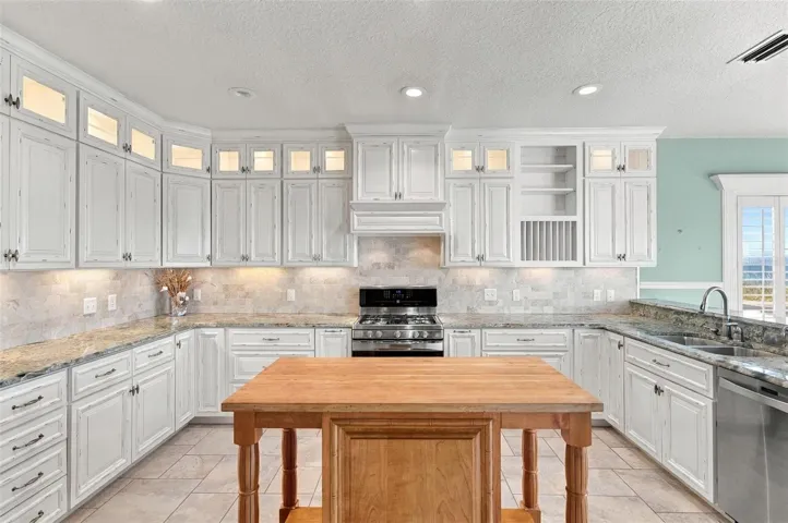 Main Kitchen